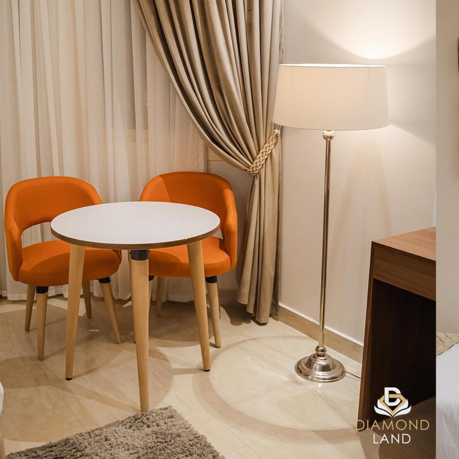 Diamond Land Hotel เท็นธ์ออฟรอมฎอนซิตี้ ภายนอก รูปภาพ
